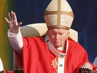 Le pape Jean-Paul II - crédits : Sean Gallup/ Getty Images News/ AFP