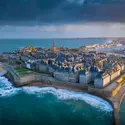 Saint-Malo, Ille-et-Vilaine - crédits : © MathieuRivrin/ Moment/ Getty Images