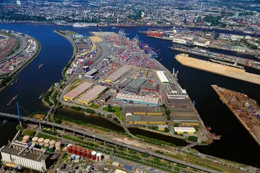 Port de Hambourg, Allemagne - crédits : © HHM/ Michael Lindner