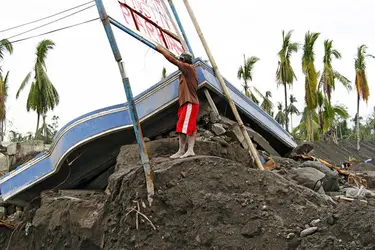 Village de Java dévasté - crédits : © Gwoeii/ Shutterstock