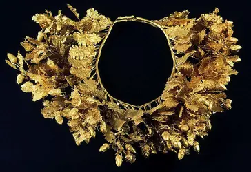 Couronne de Philippe II, roi de Macédoine - crédits :  Bridgeman Images 