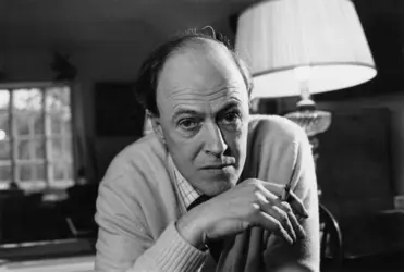 Roald Dahl - crédits : Ronald Dumont/ Daily Express/ Hulton Archive/ Getty Images