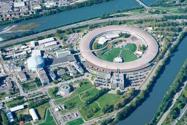 Synchrotron, Grenoble - crédits : © aerial-photos.com/ Alamy/ Hemis.fr