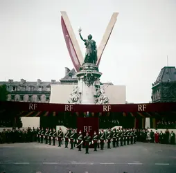 Charles de Gaulle, place de la République, 1958 - crédits : Daniele Darolle/ Sygma/ Getty Images