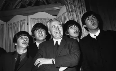 Les Beatles, 1964 - crédits : Kent Gavin/ Keystone/ Hulton Archive/ Getty Images